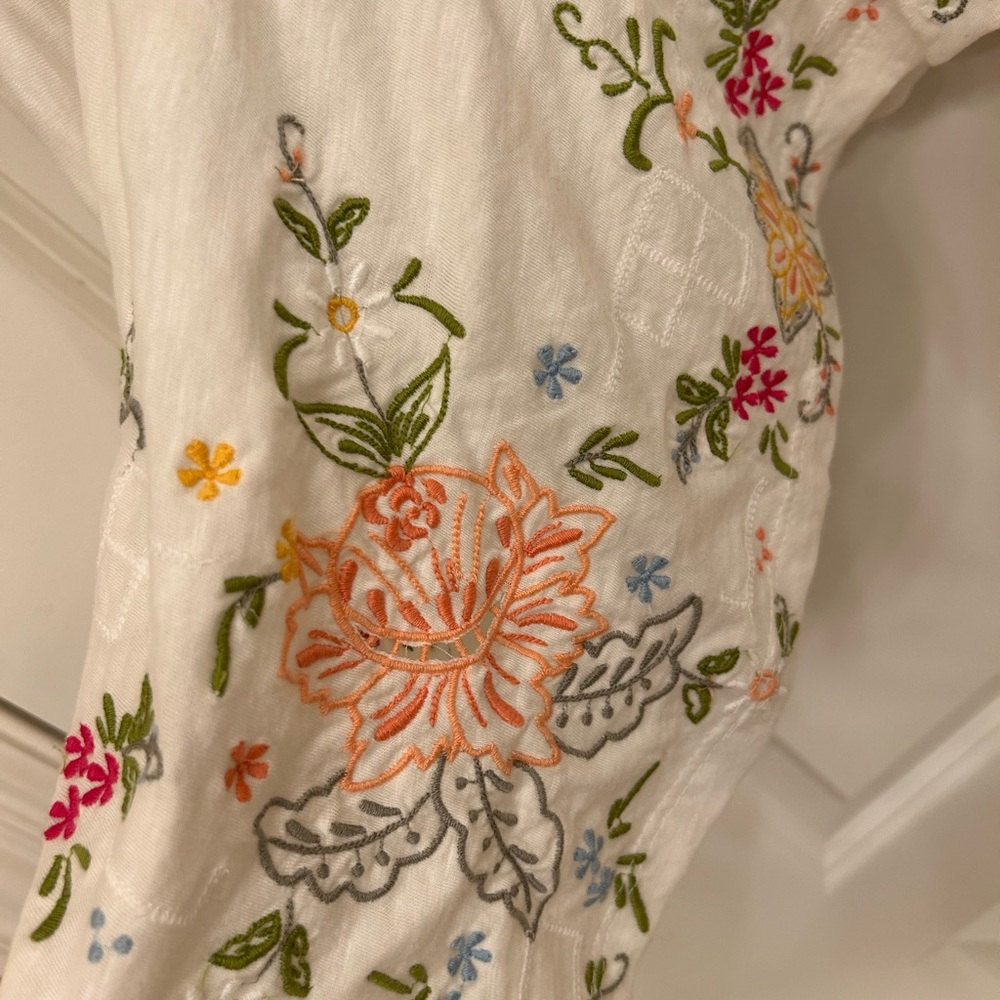 By Anthropologie V-Neck Asymmetrical Top - Picture 8 of 9